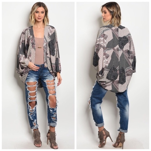 Winwin Apparel Sweaters - Black & Pink Printed Kimono
